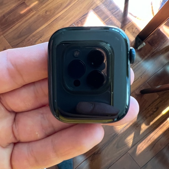 Apple Watch Series 7 45MM gps + Cellular - Picture 4 of 11